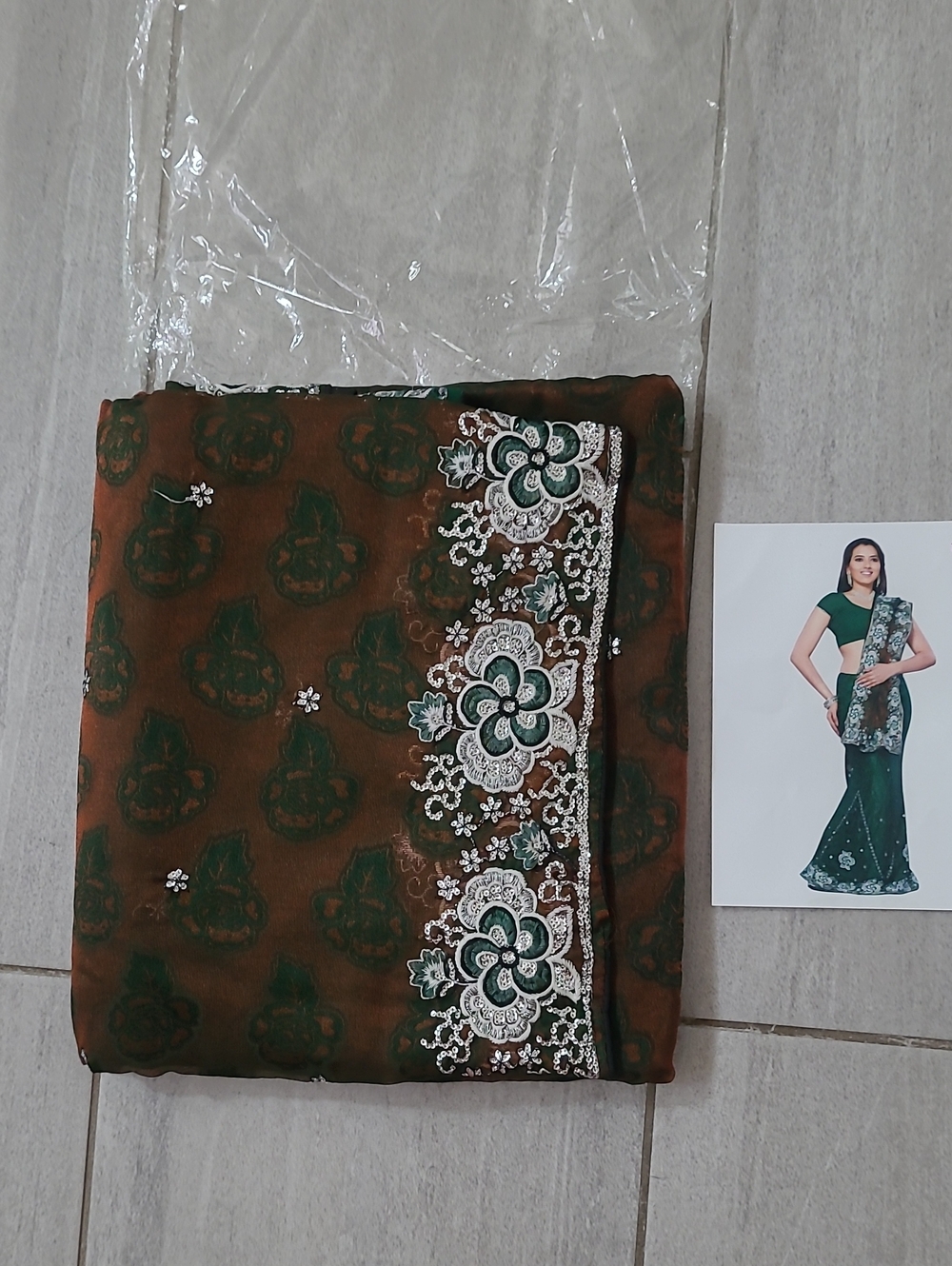 NWT Embroidered Floral Border Green and Brown Women's Saree